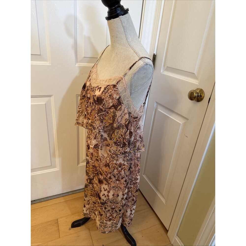 LACE TRIM BCBGeneration Peach Tiered sleeveless knee length Dress Women Size M